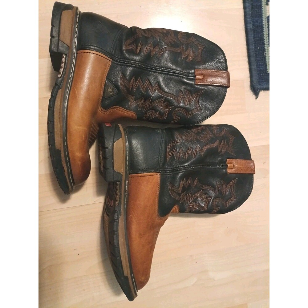 Rocky 4402 Mens Cowboy Boots oil resistant and waterproof size 8
